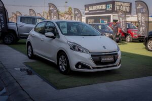 PEUGEOT 208 2019