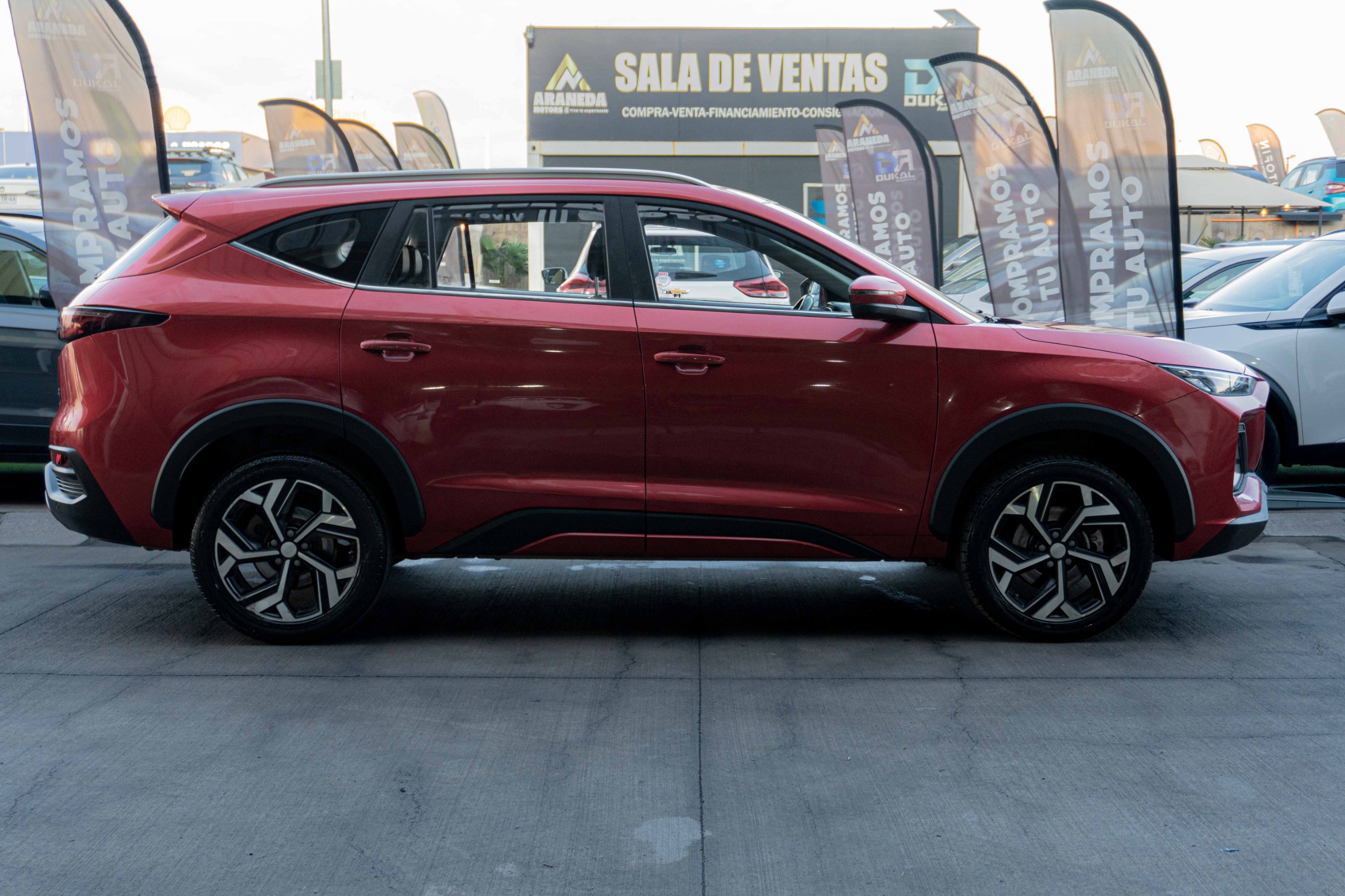 JAC Js8 — foto 3 de 9