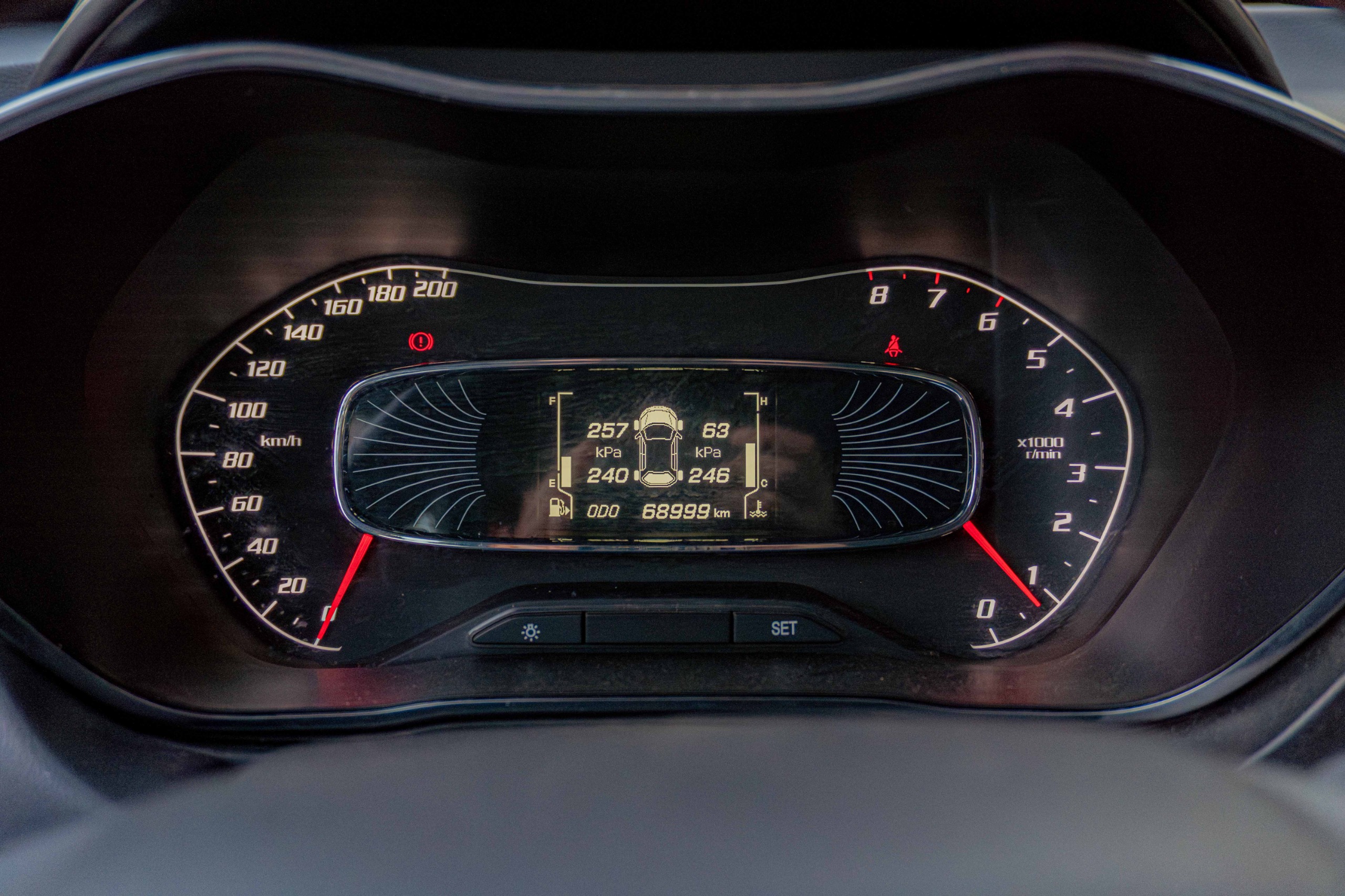 Chevrolet Tracker — foto 7 de 9