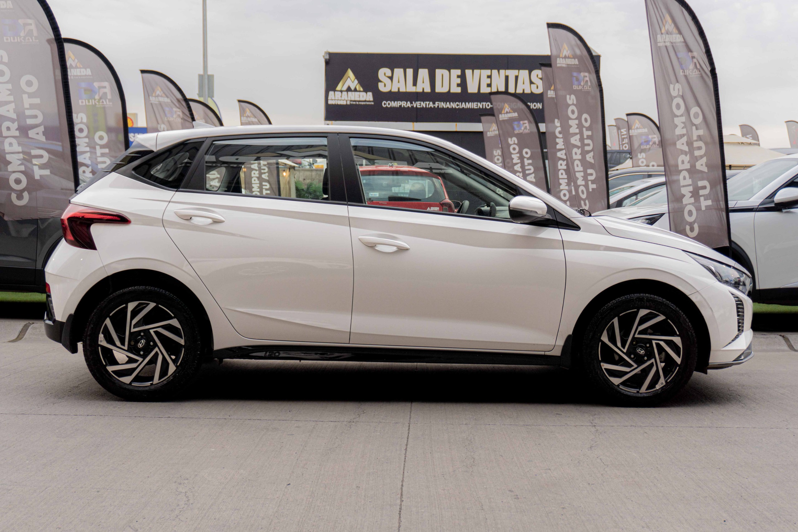 Hyundai I20 — foto 3 de 9