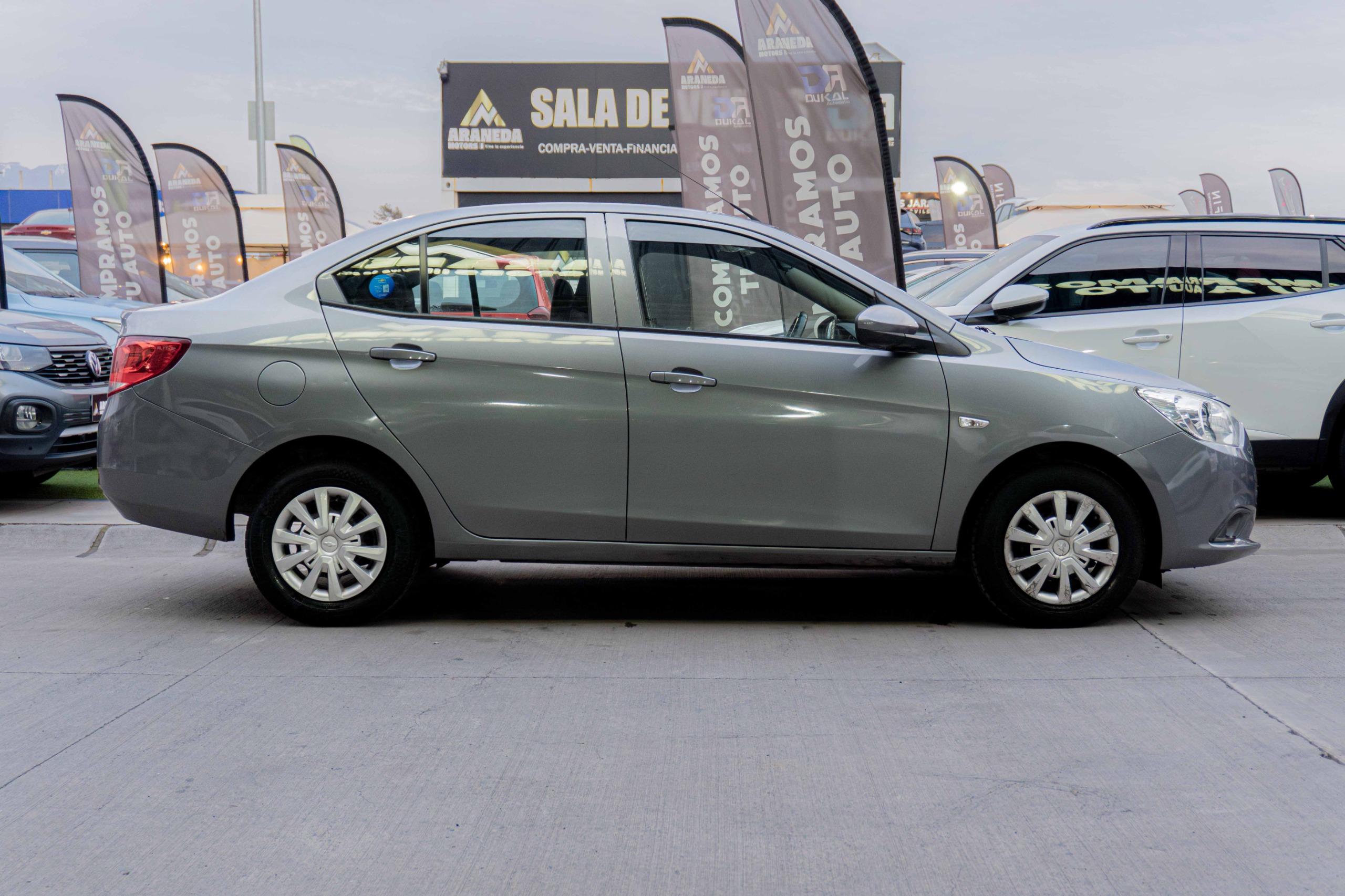 Chevrolet Sail — foto 4 de 9