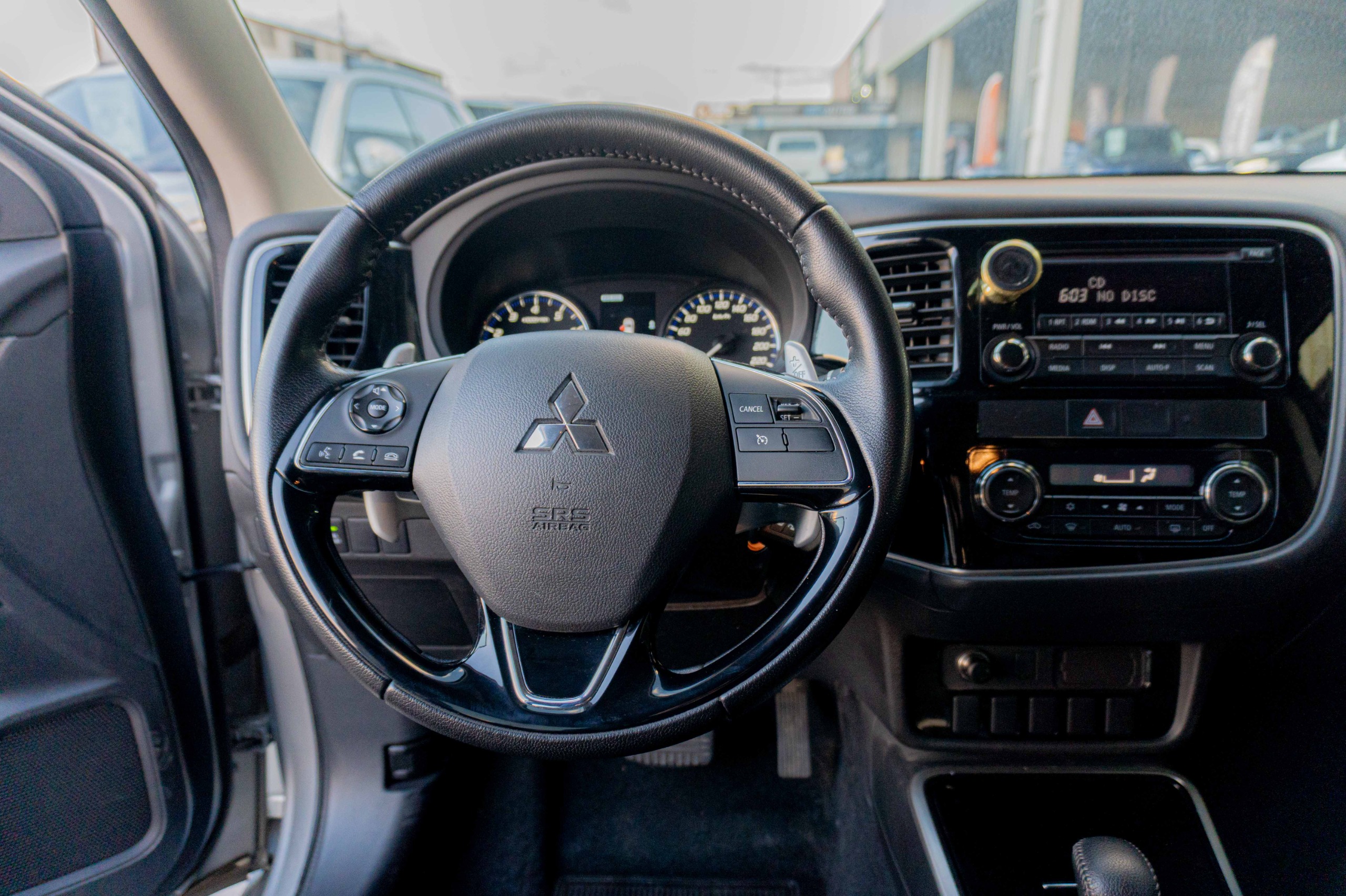 Mitsubishi Outlander — foto 9 de 9