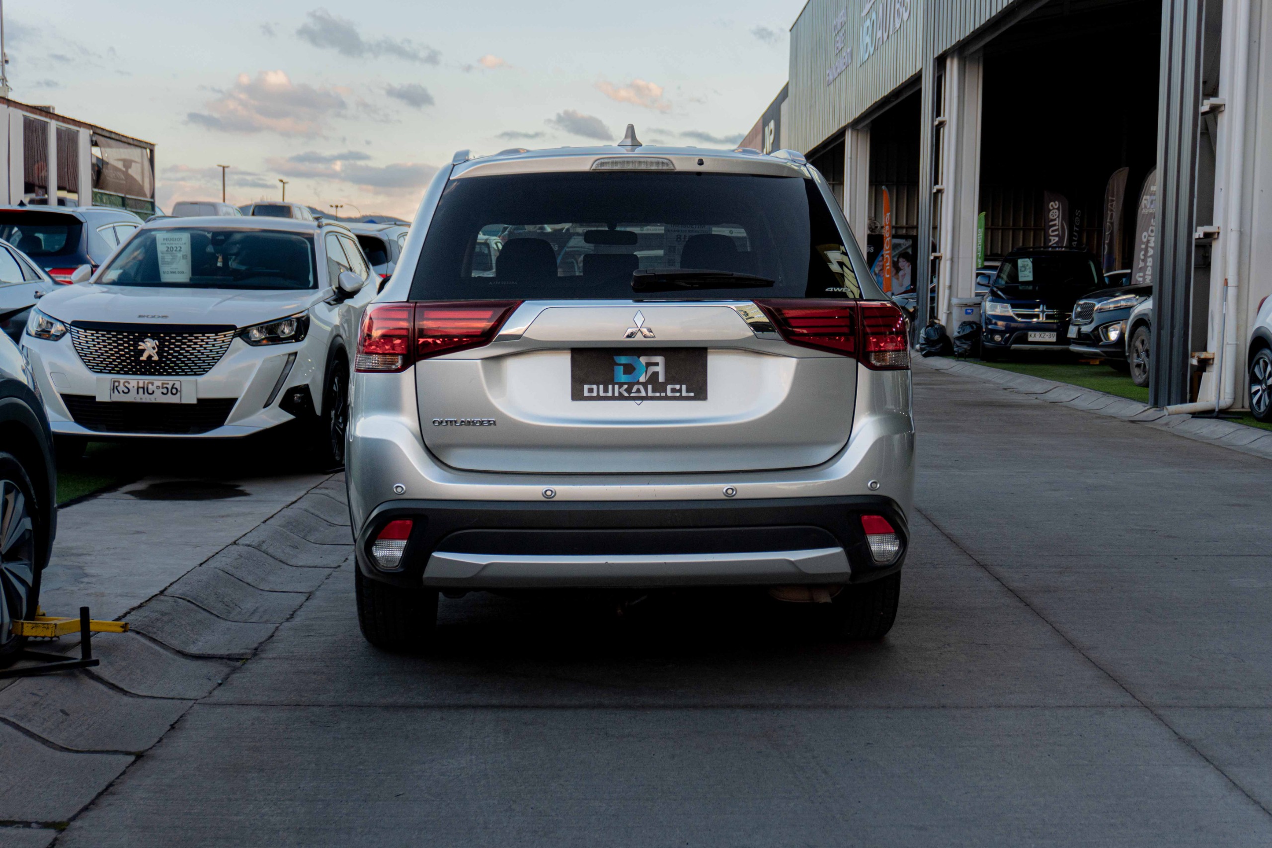 Mitsubishi Outlander — foto 5 de 9