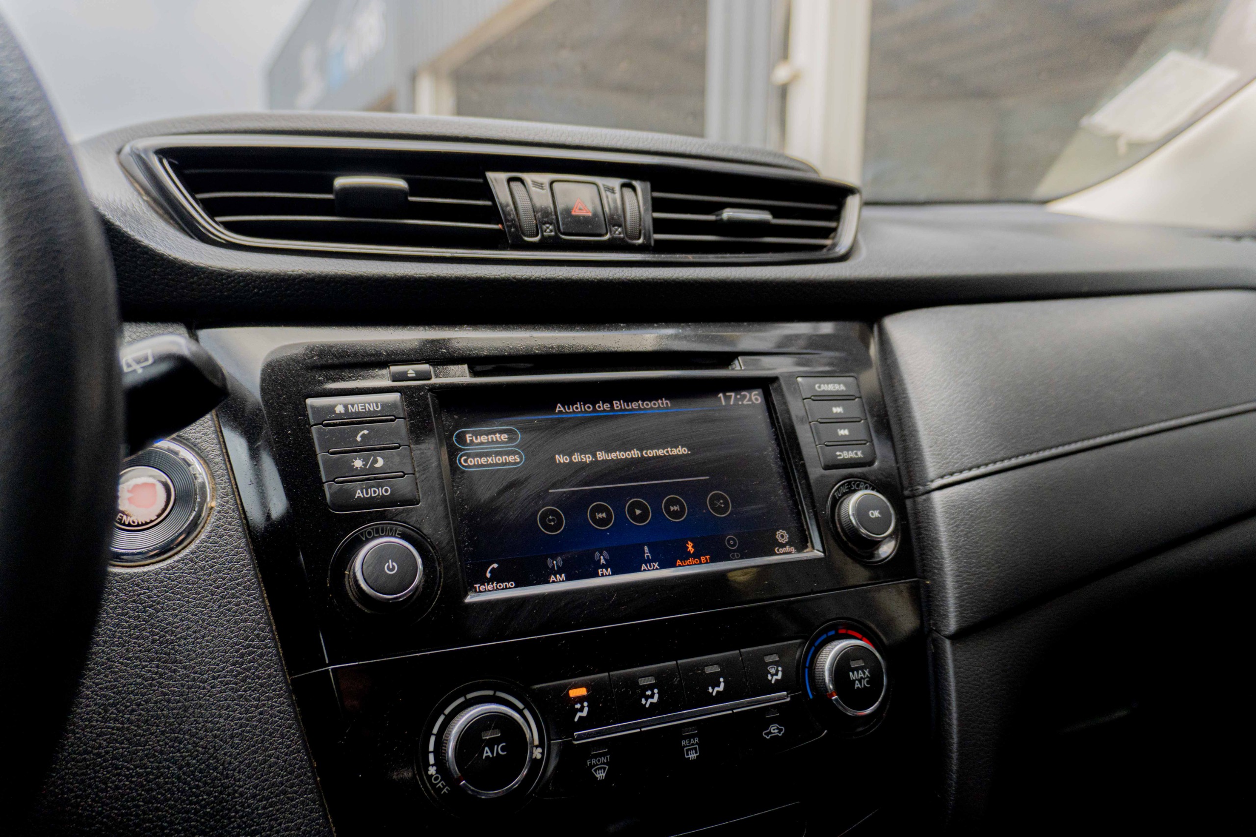 Nissan X-Trail — foto 8 de 9