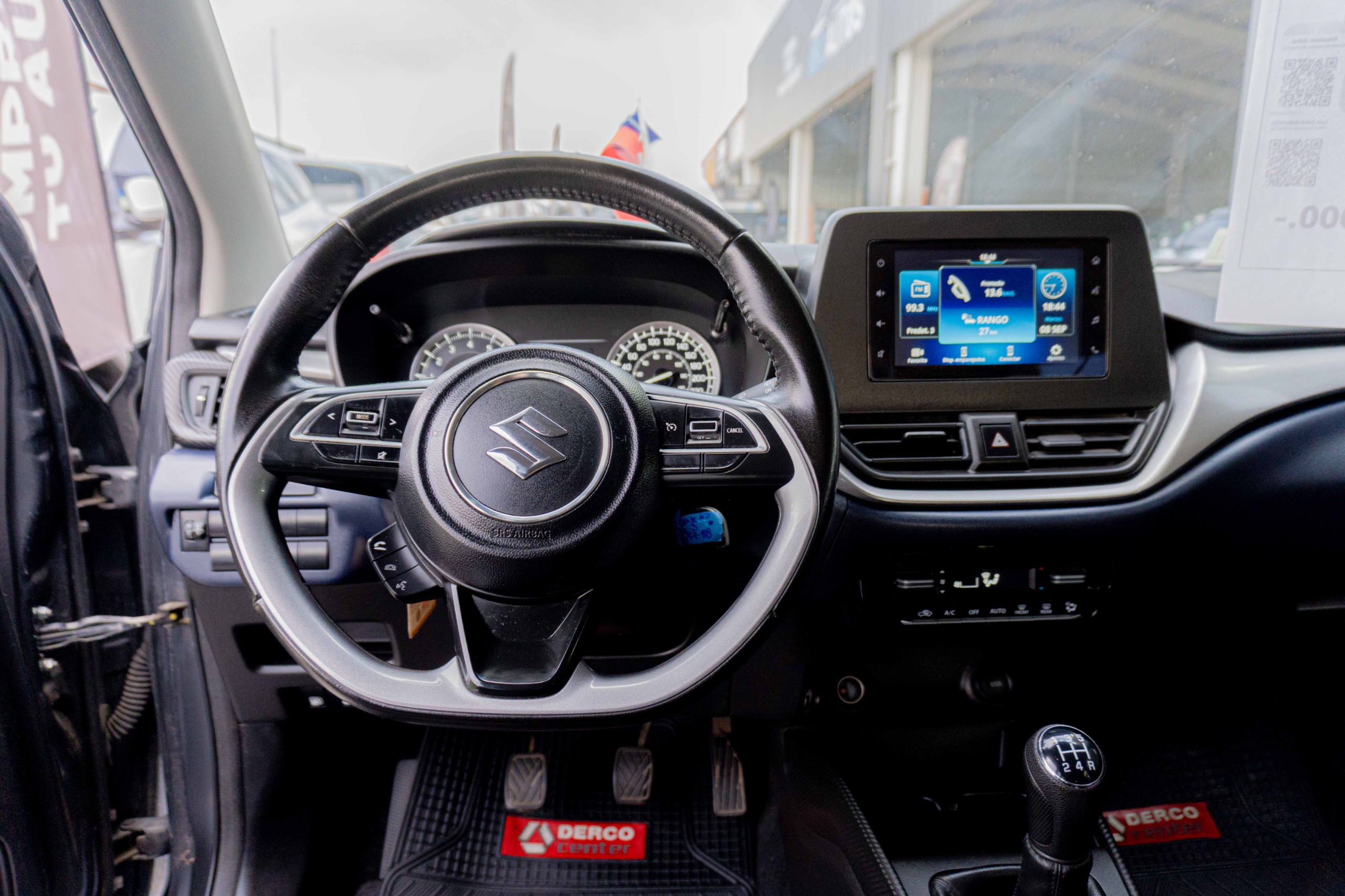 Suzuki Baleno — foto 9 de 9