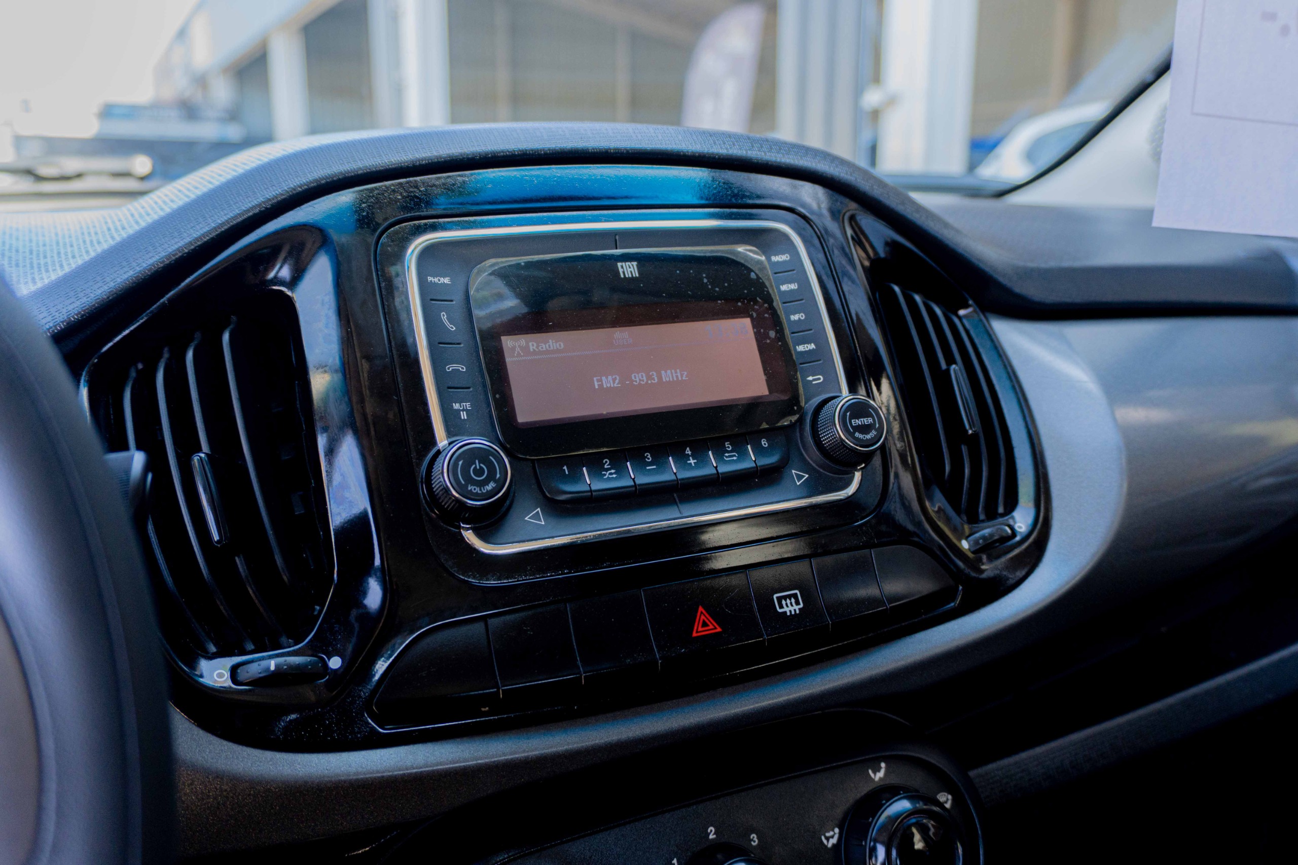 Fiat Uno Way — foto 8 de 9