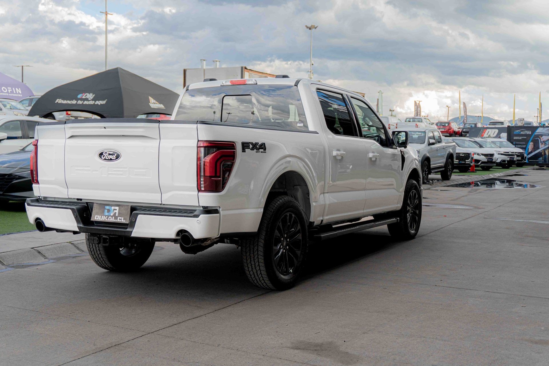 Ford F-150 Lariat Black — foto 4 de 11