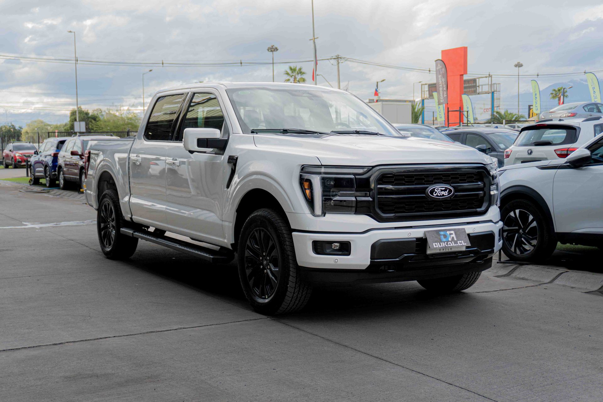Ford F-150 Lariat Black