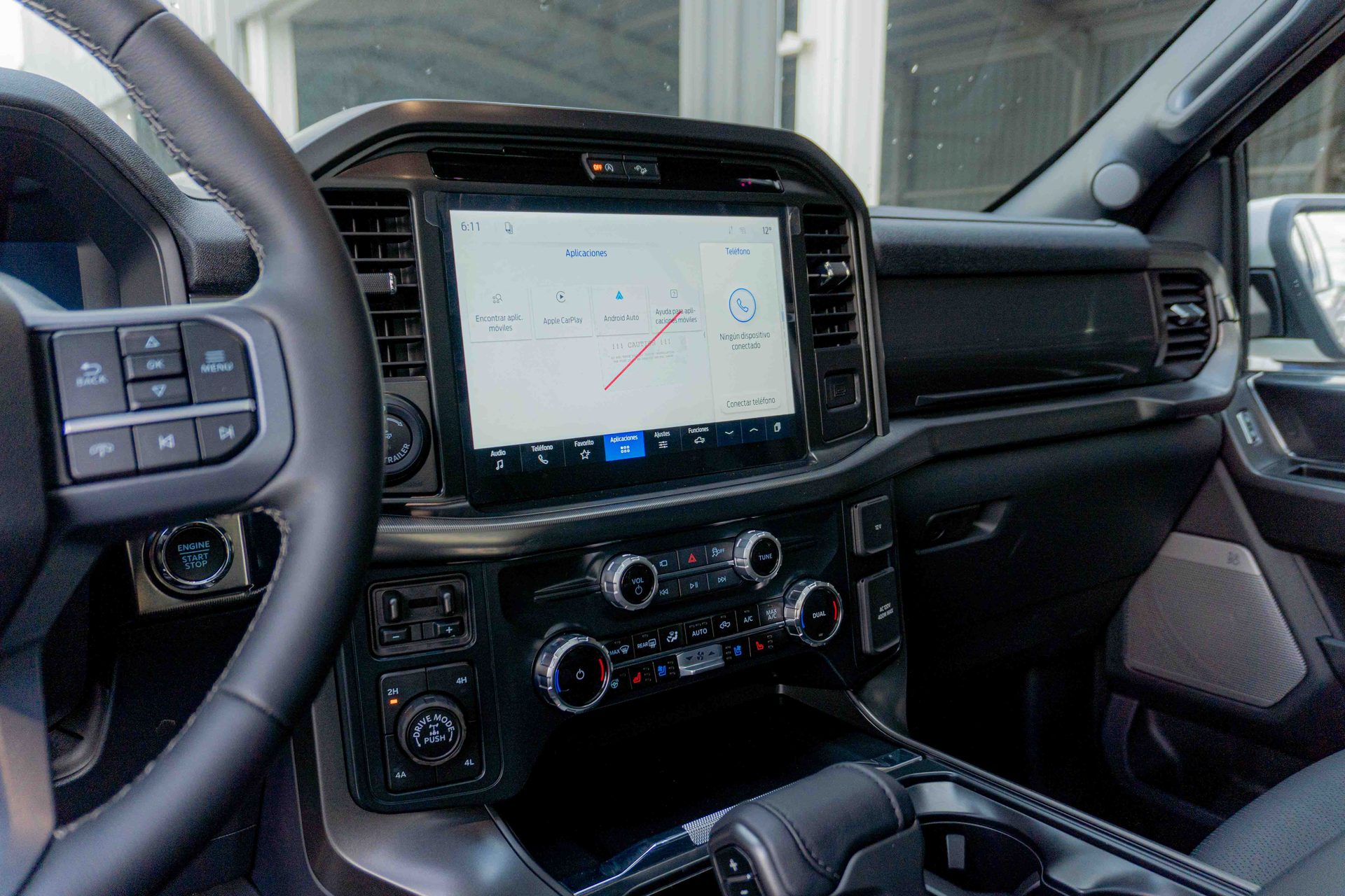 Ford F-150 Lariat Black — foto 8 de 11