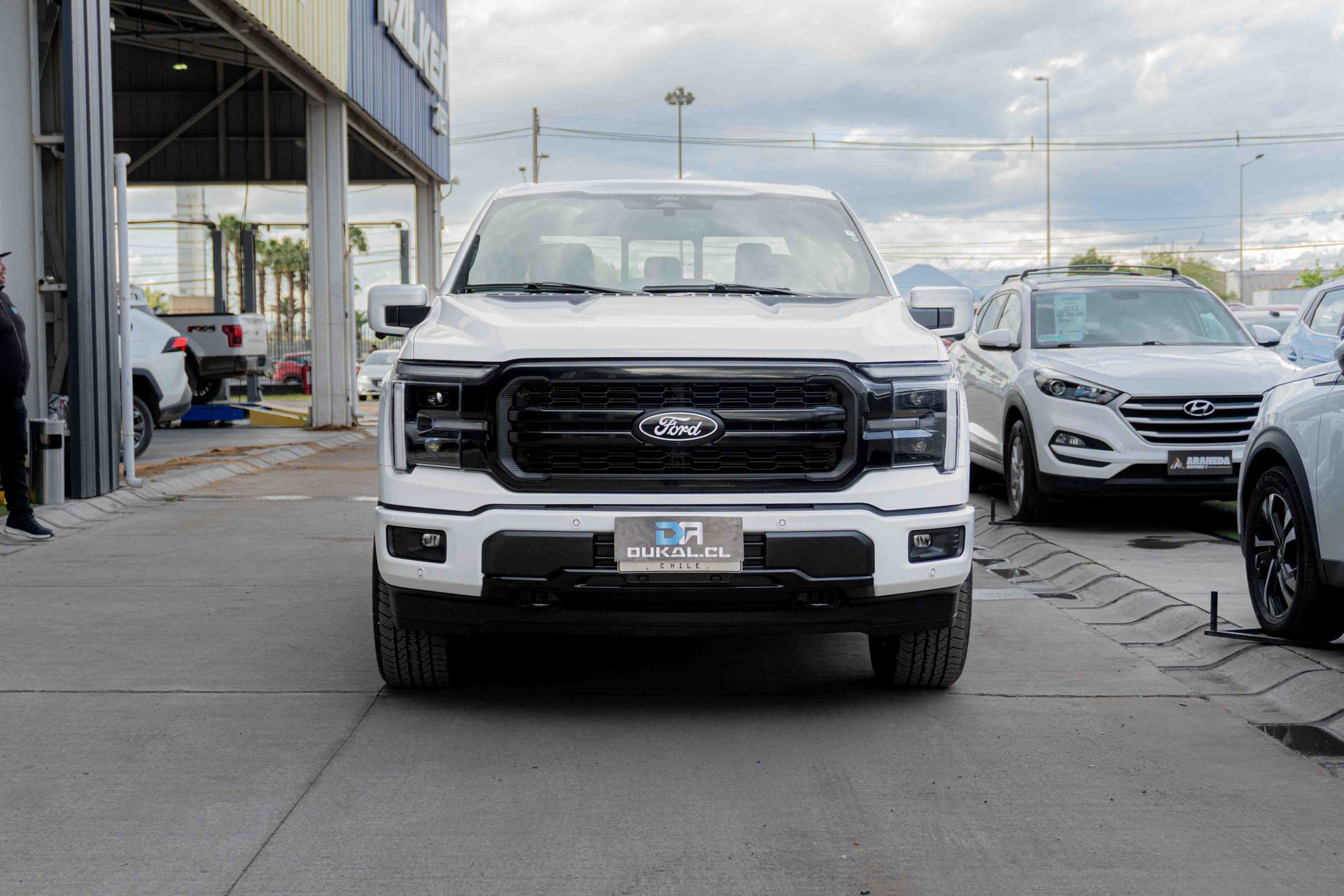 Ford F-150 Lariat Black — foto 2 de 11
